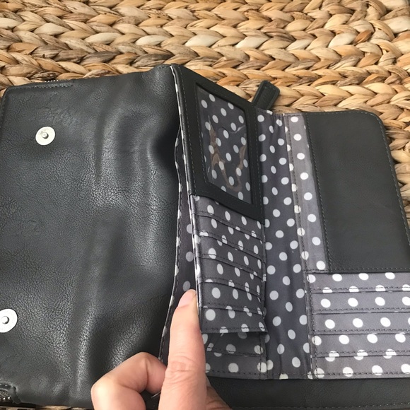 Kenneth Cole Reaction wallet - Picture 5 of 8